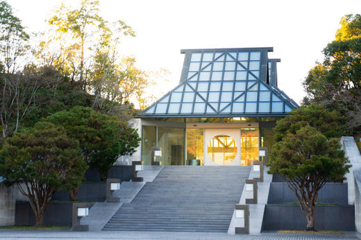 専門家と考える乾山　１/４　～MIHO MUSEUM・畑中さんに聞く！乾山とは？～　