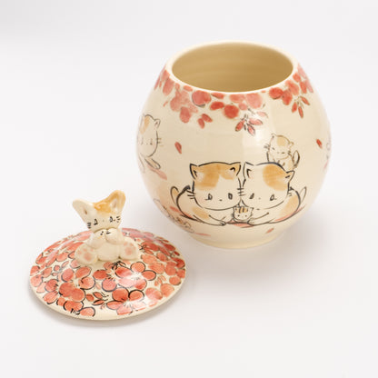 Decorative Vase - Friendly Cats