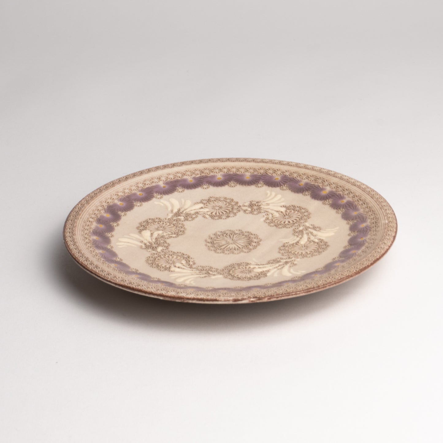 Side plate Shisaikamon"紫彩華紋"   B