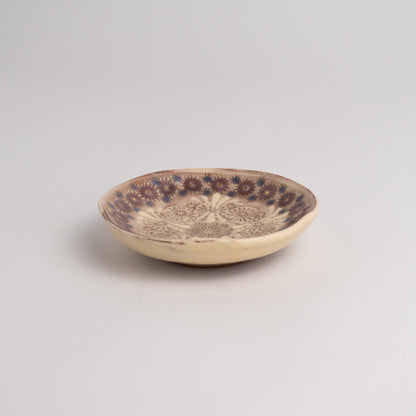 Tiny plate<formed plum flower> Shisaikamon"紫彩華紋" 