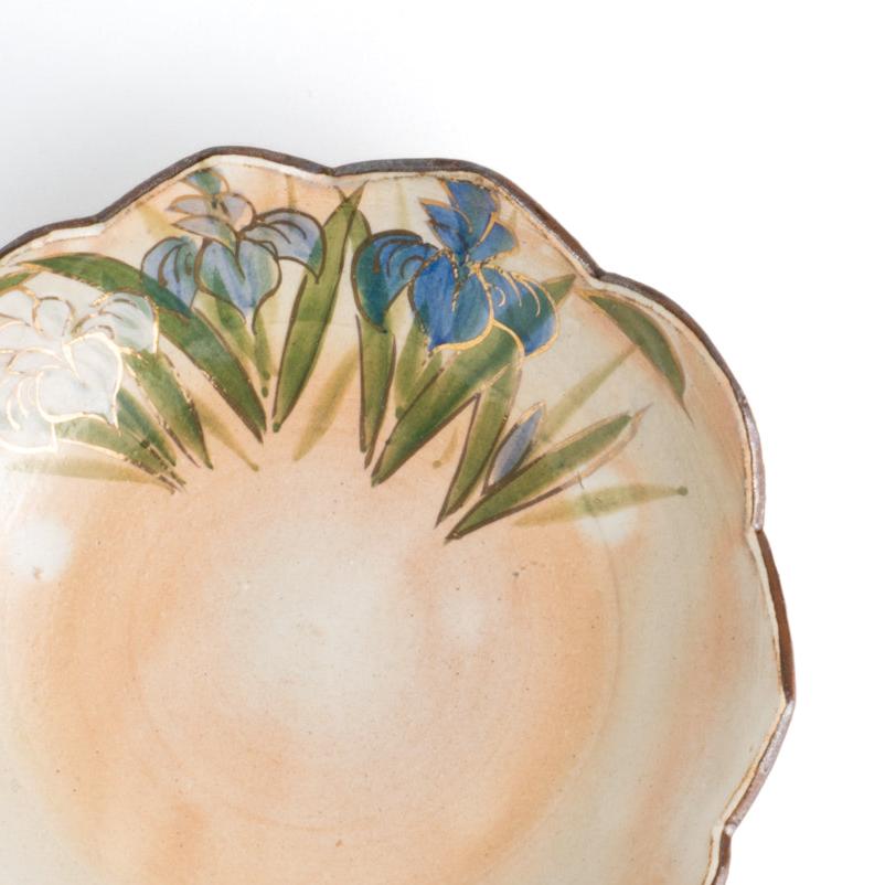 Flower edged bowl  -Iris by Shunzan-Kiln