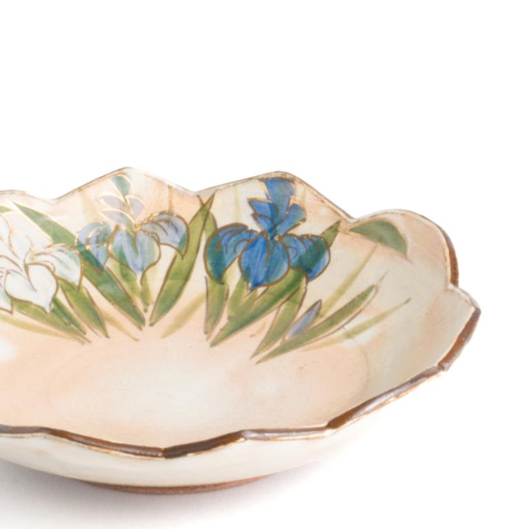 Flower edged bowl  -Iris by Shunzan-Kiln