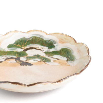 Flower edged bowl  -Pine tree by Shunzan-Kiln