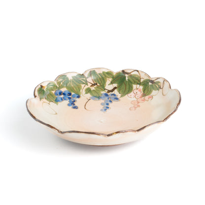 Flower edged bowl  -Grape by Shunzan-Kiln