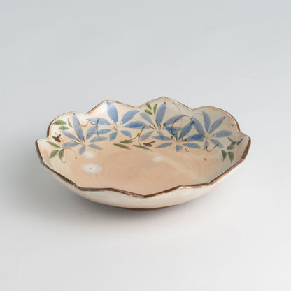 Flower edged bowl  - Tessen"鉄線"