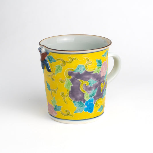 Mug -Yellow  base Kochi"交趾" Ikkanjin"一閑人" Arabesque Red  by Shuhodo