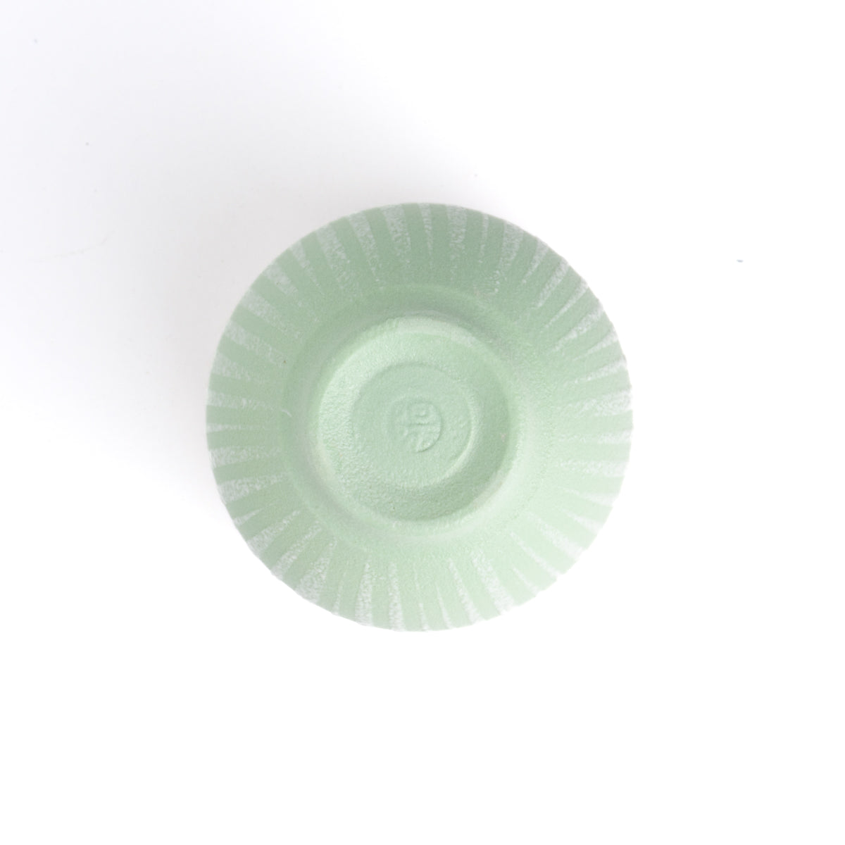 Ring flower teacup -glazed mud color, light green by Youtaro Takemura