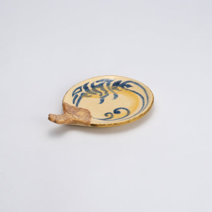 Tiny plate formed Uchiwa -Underglaze blue painting「Ebi Kotobuki"寿"」