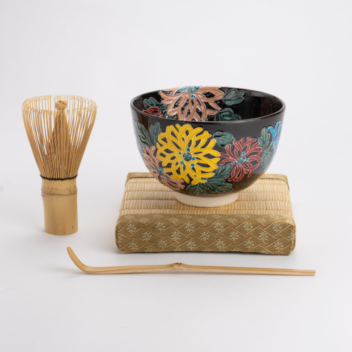 Matcha bowl, purple diagonal chrysanthemum, Ichino Yamamoto 