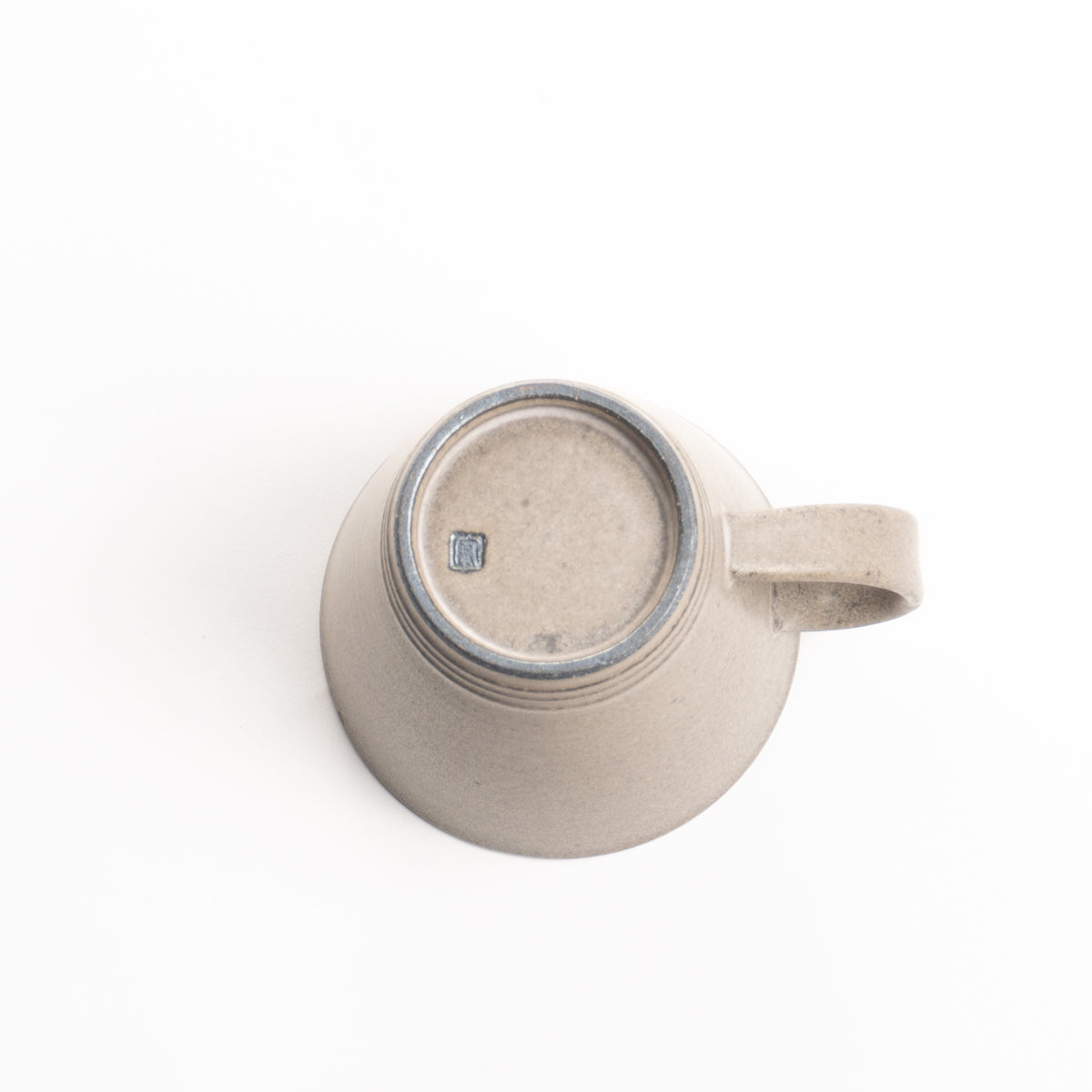 Mug -Gray brown glaze by Hiroshi Nagamoto