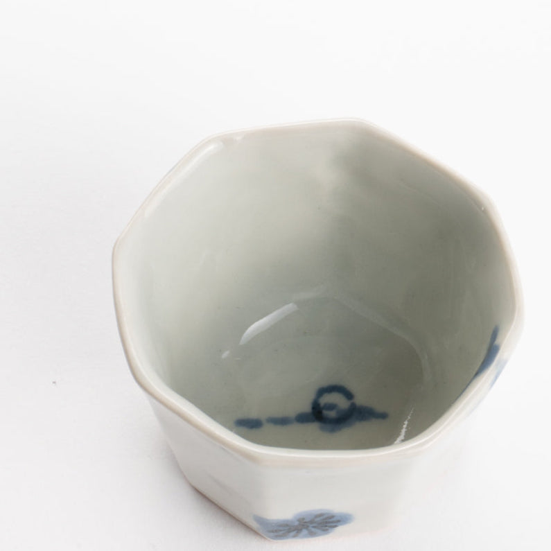 Sake cup -Blue and white plum by Nagata studio