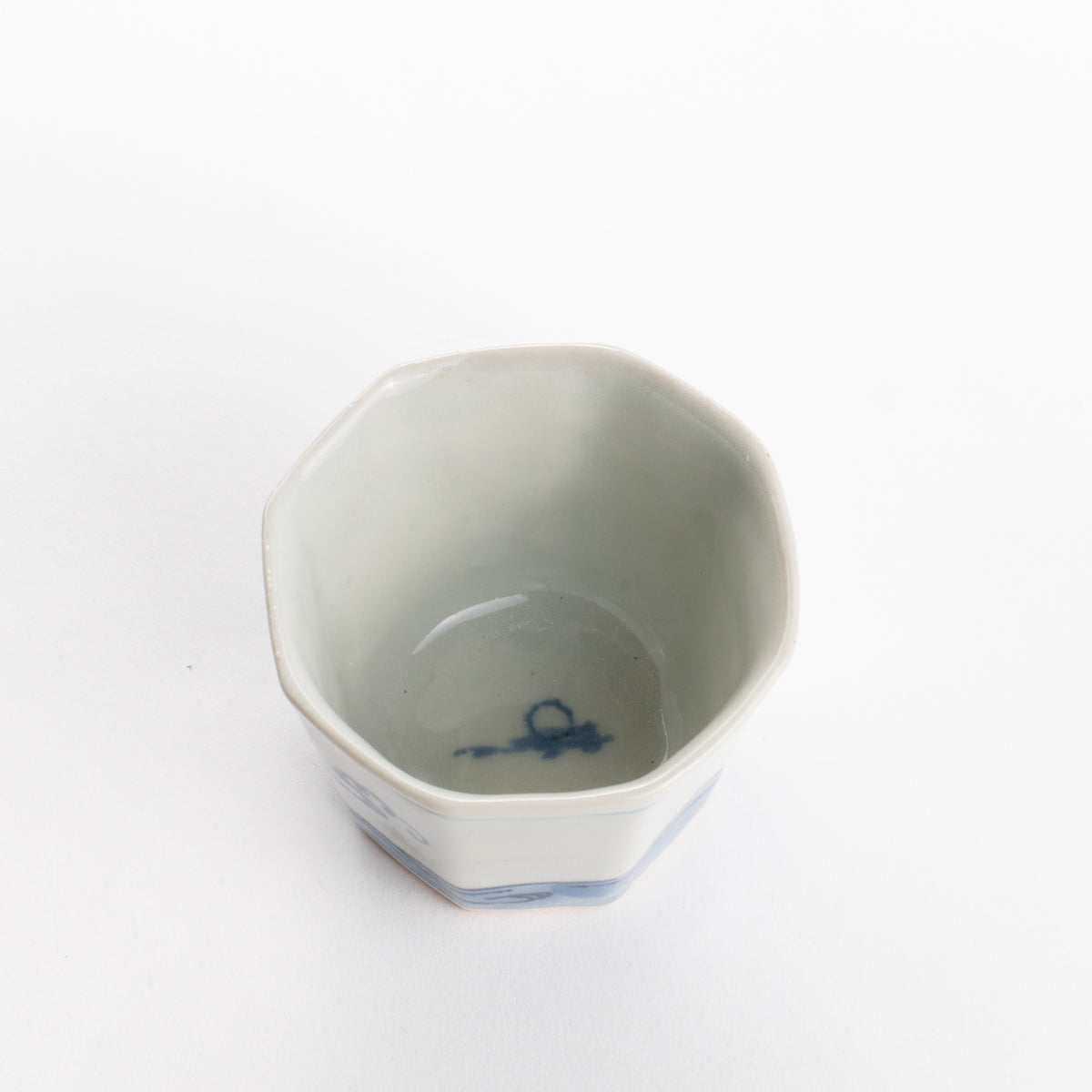 Soba cup - Blue and white Great waves by Nagata studio