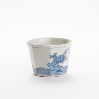 Soba cup - Blue and white Great waves by Nagata studio