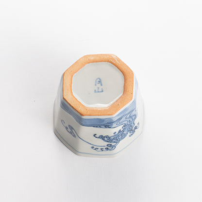 Soba cup - Blue and white Great waves by Nagata studio