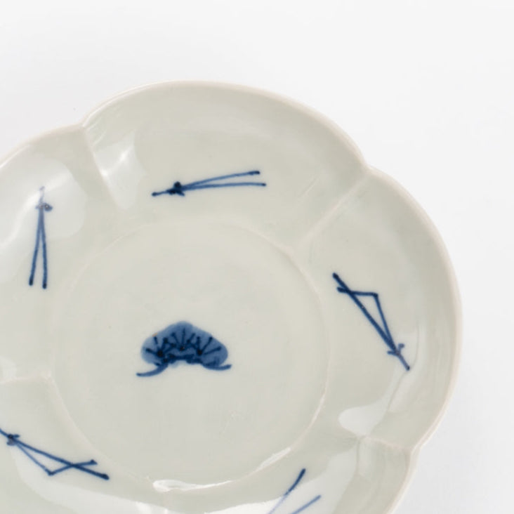 Small Plate -Blue and White Pinetree B by Nagata studio