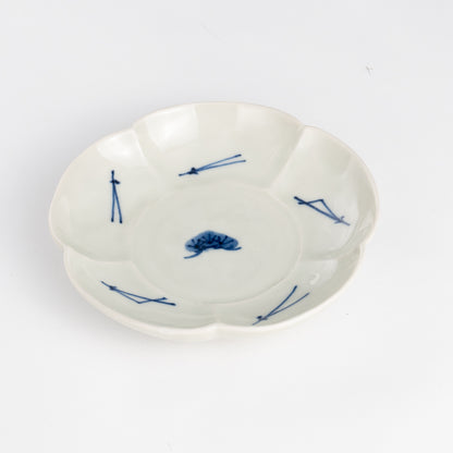 Small Plate -Blue and White Pinetree B by Nagata studio