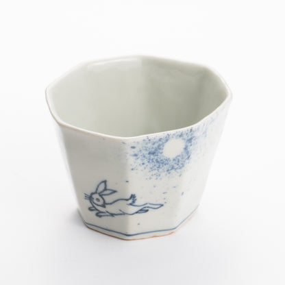 Soba cup - Blue and white Moon and rabbit by Nagata studio