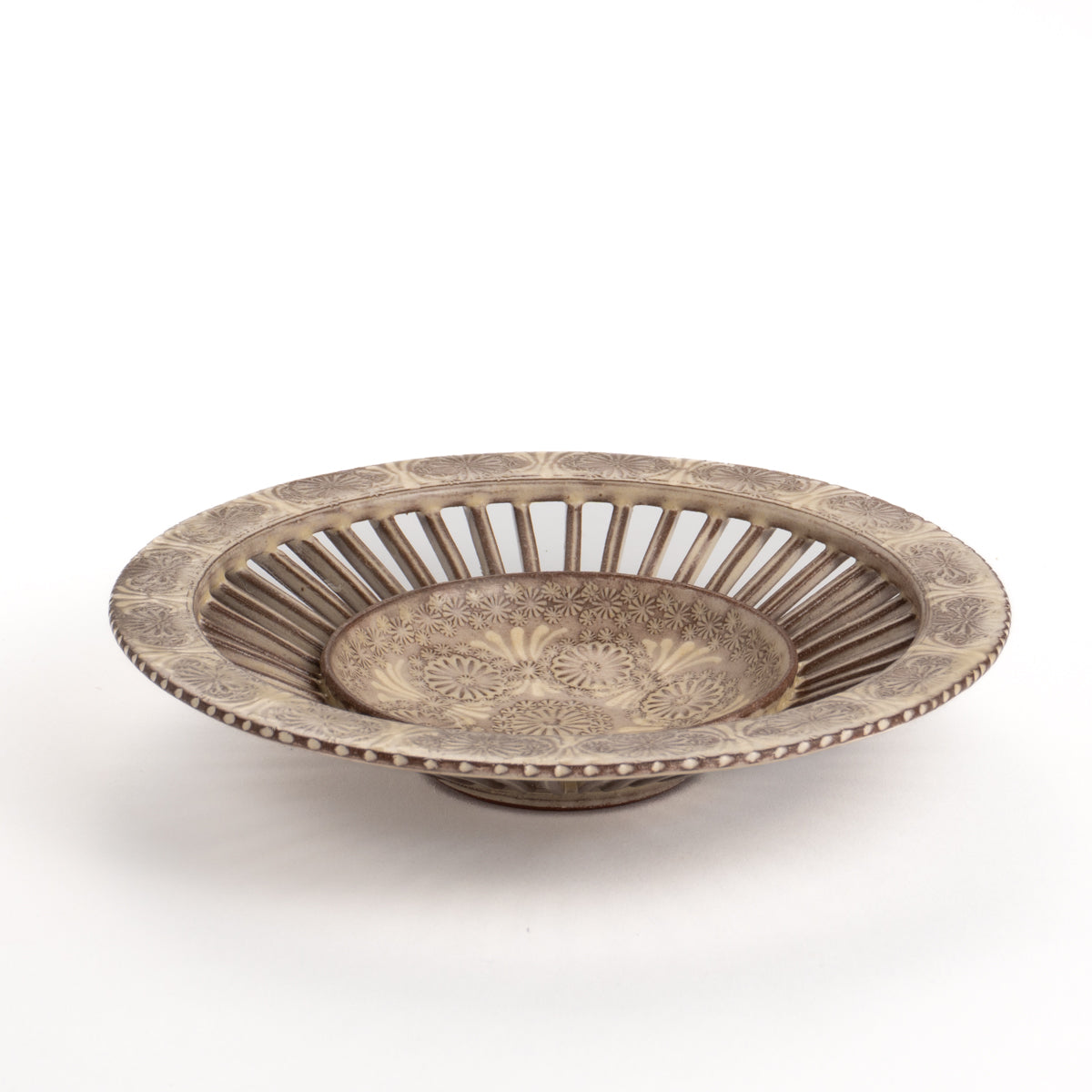 Openwork small plate, Murasaki Mishima, Torakugama 