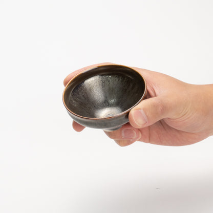 Sake cup-Gold Tenmoku"金天目" 2C by Yoshinori Izumi